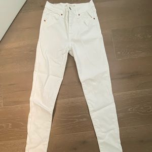 Levi’s mile high skinny Jean size 25